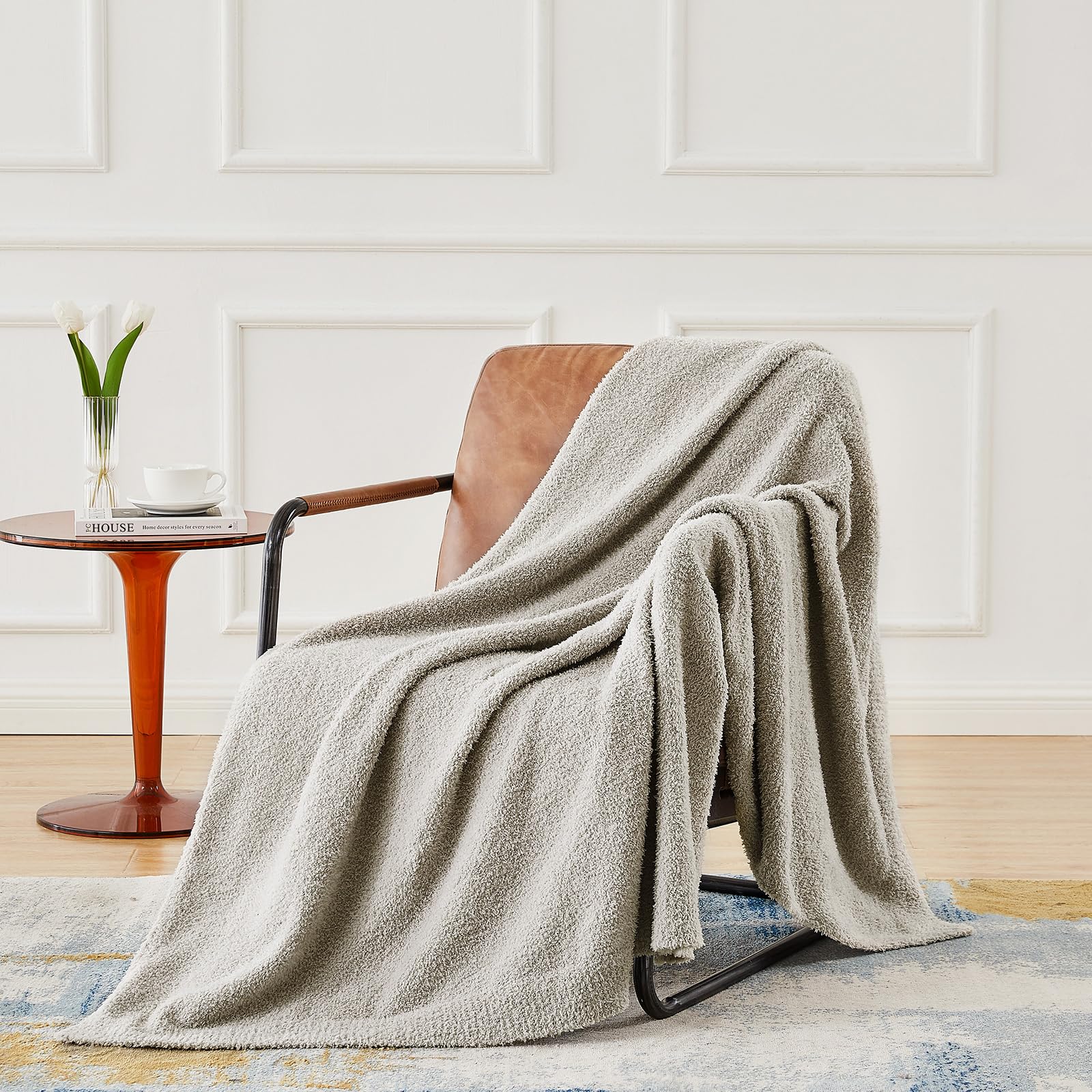 CYMULA plaid étendu sur lit simple illustrant taille twin pratique