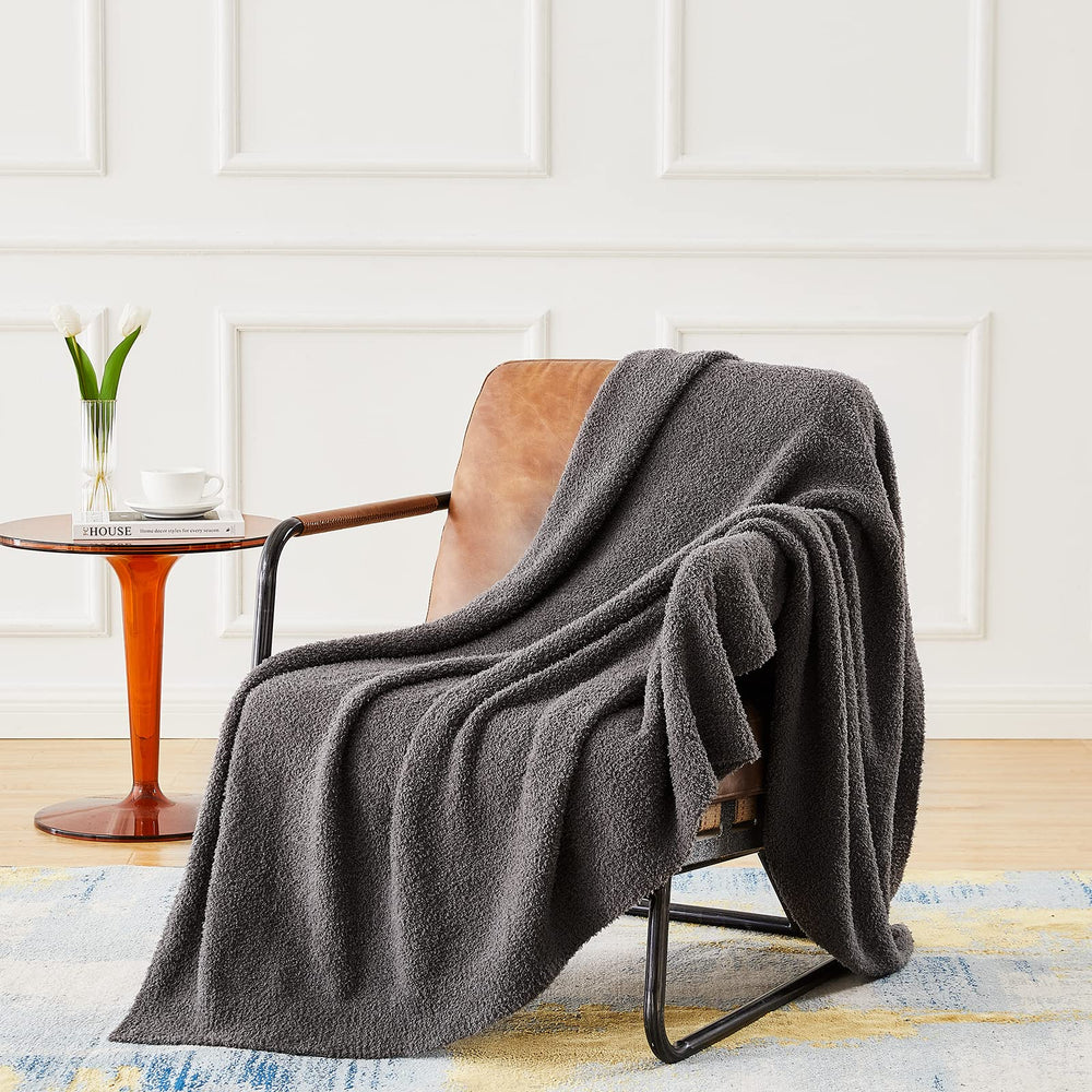 CYMULA gros plan microfibre douce montrant texture soyeuse et confortable