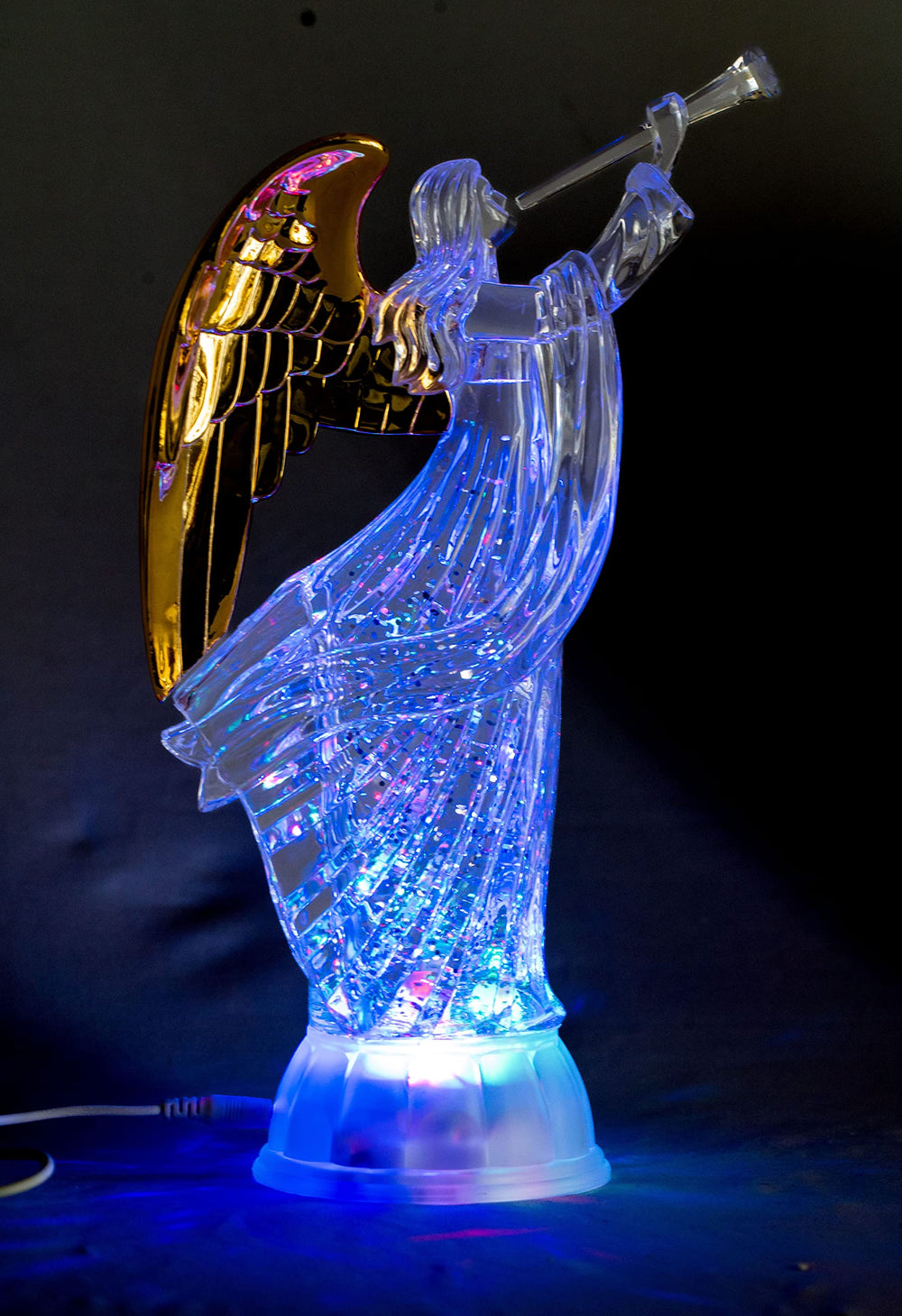 Dalax statue ange face avant montrant design et attrait décoratif