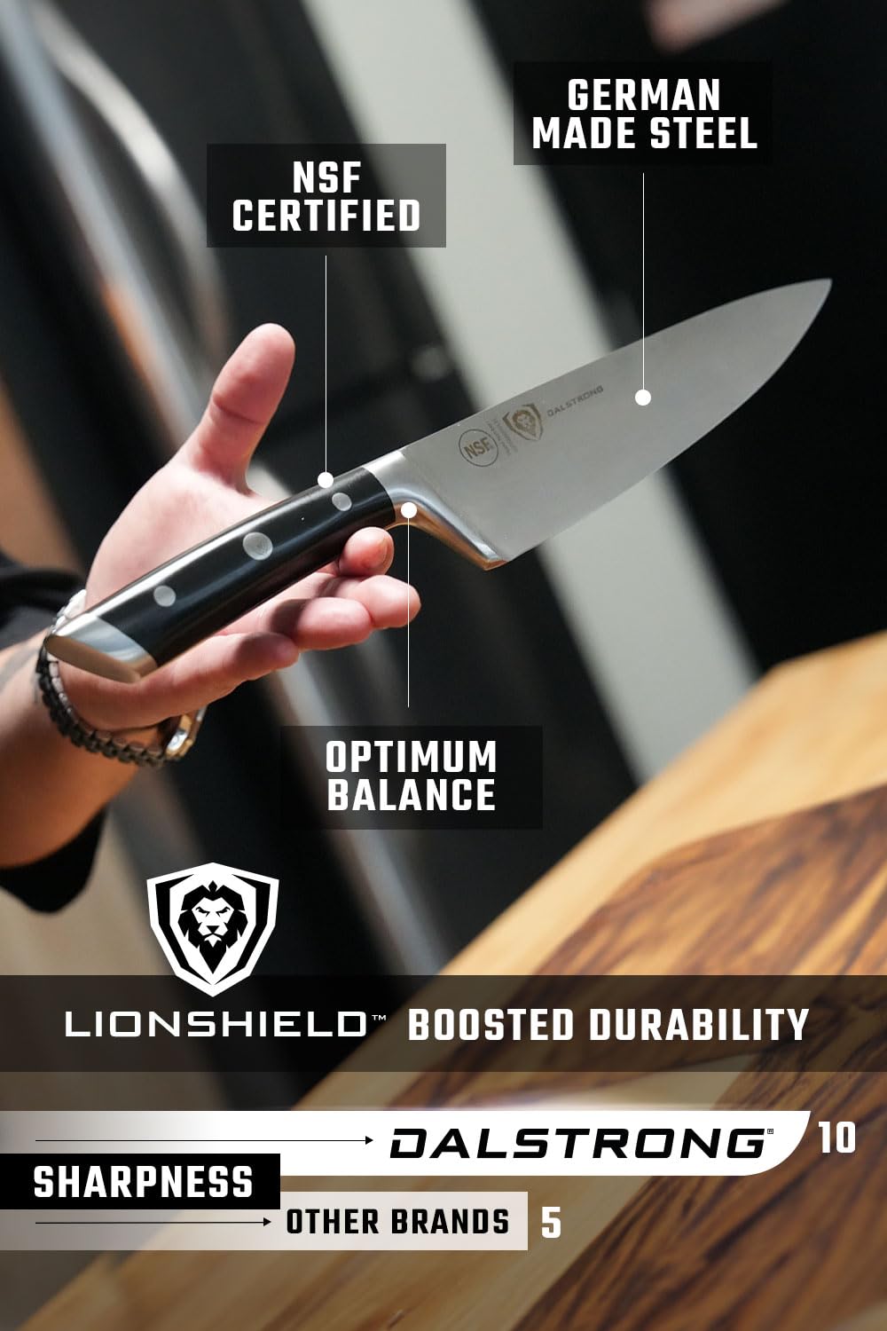 Dalstrong santoku et nakiri sur planche, découpe précise des légumes