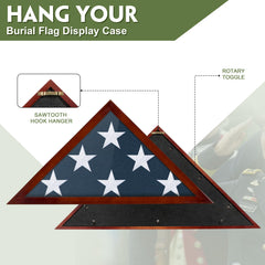 DANF FLAG coffret affichant un drapeau plié pour mise en valeur