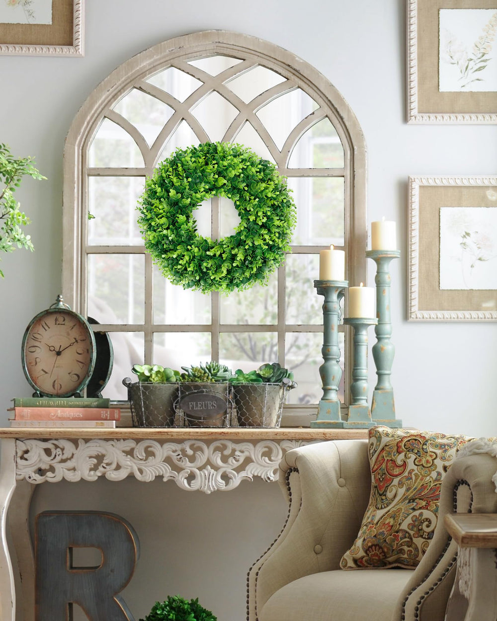 Couronne DDHS décor de Noël, illustre l'utilisation hivernale festive