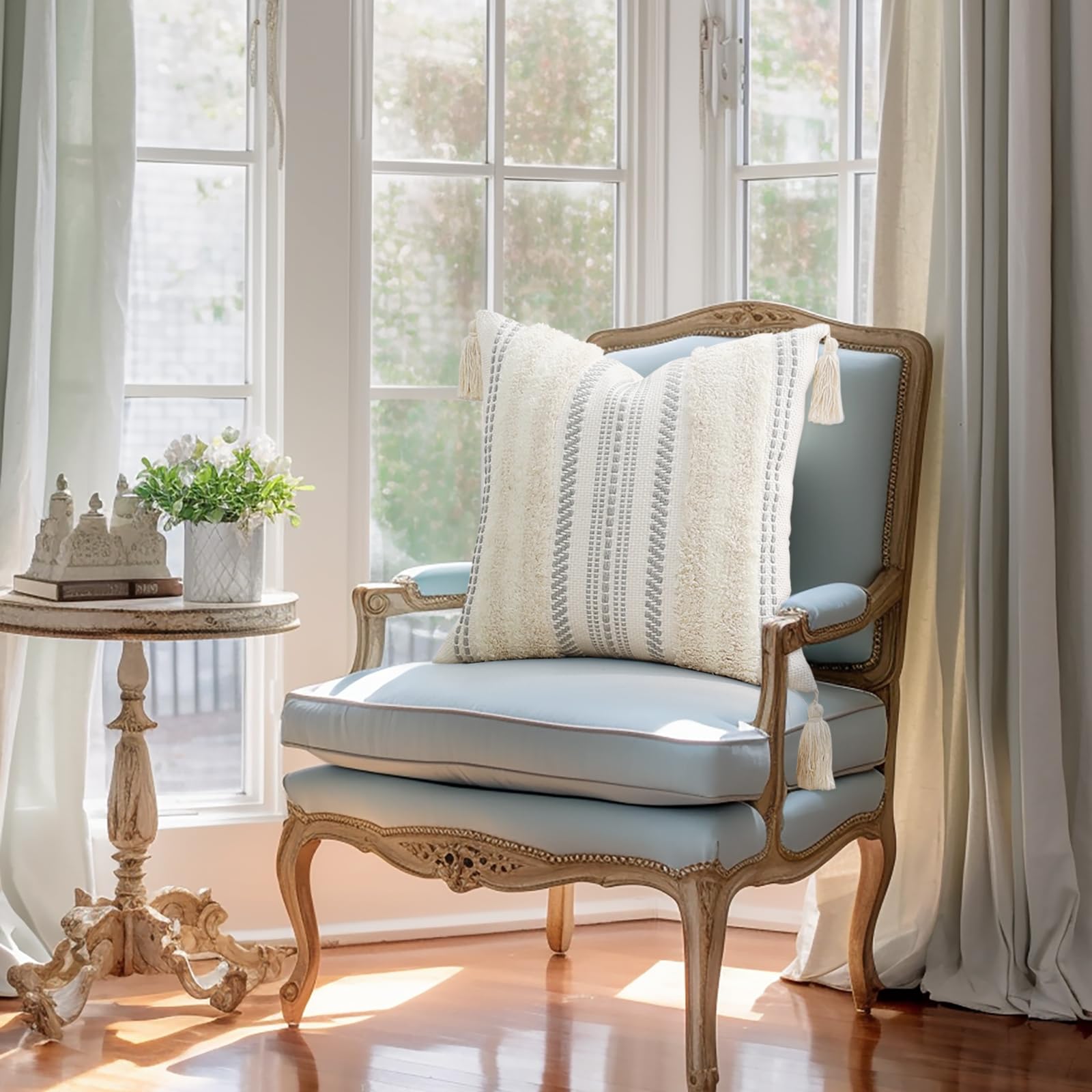 decorUhome housses posées sur canapé créant ambiance boho accueillante