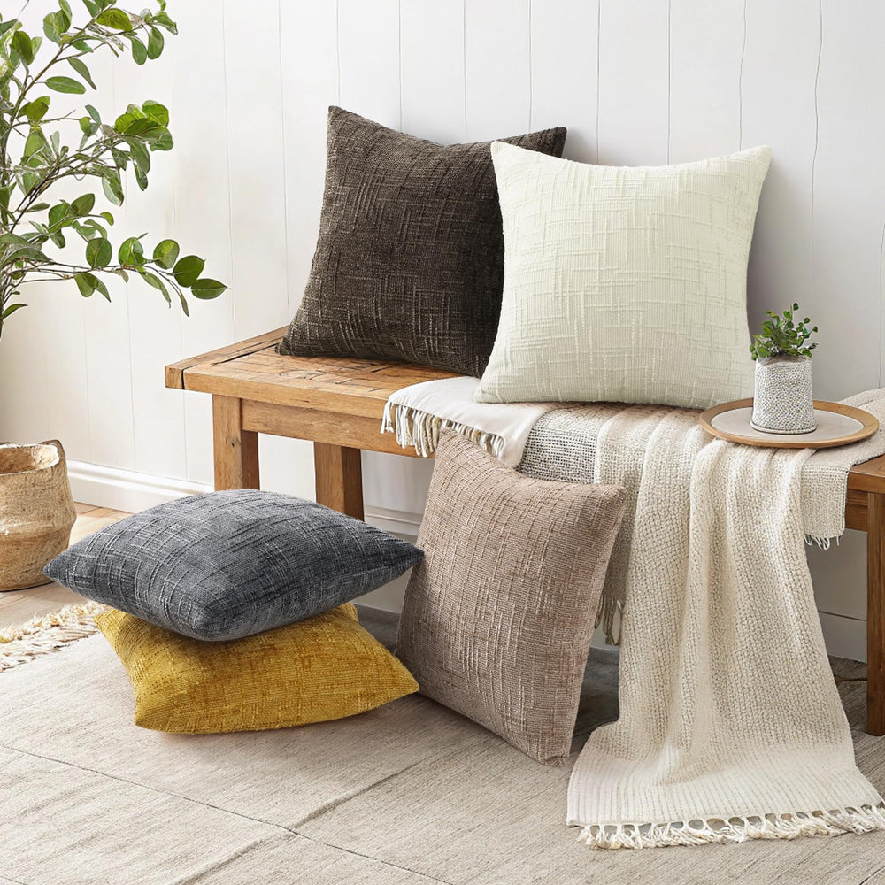 decorUhome housses posées sur canapé créent ambiance cosy et harmonieuse