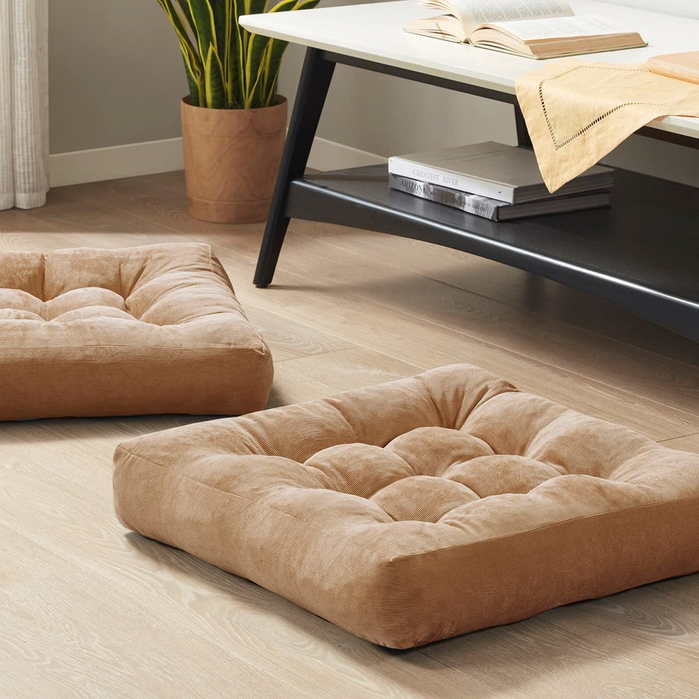 Degrees of Comfort vue de face du coussin carré montrant la finition et le style