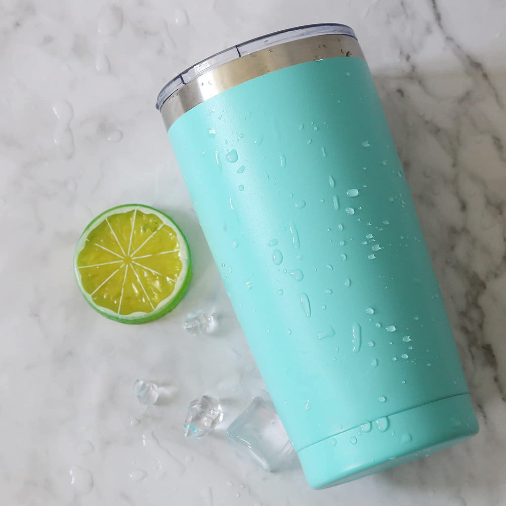 Deitybless gobelet en usage lors d'un pique-nique gardant boissons à bonne température