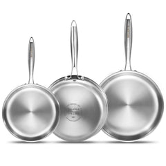 DELARLO ensemble de poêles tri‑ply face avant montrant trois diamètres et finition inox