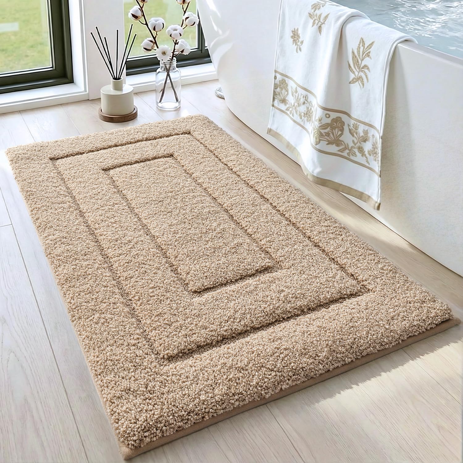 DEXI tapis de bain face avant beige montrant un design neutre et bénéfice sécurité