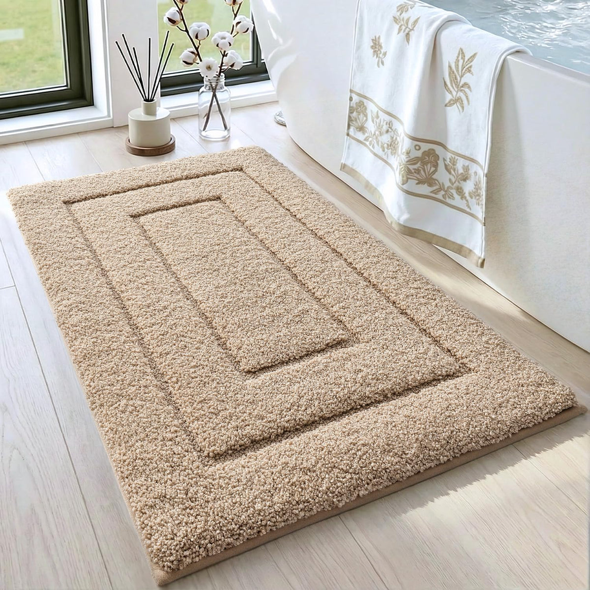DEXI tapis de bain face avant beige montrant un design neutre et bénéfice sécurité