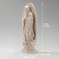 DICAFU gros plan sur visage et mains montrant finition artisanale détaillée