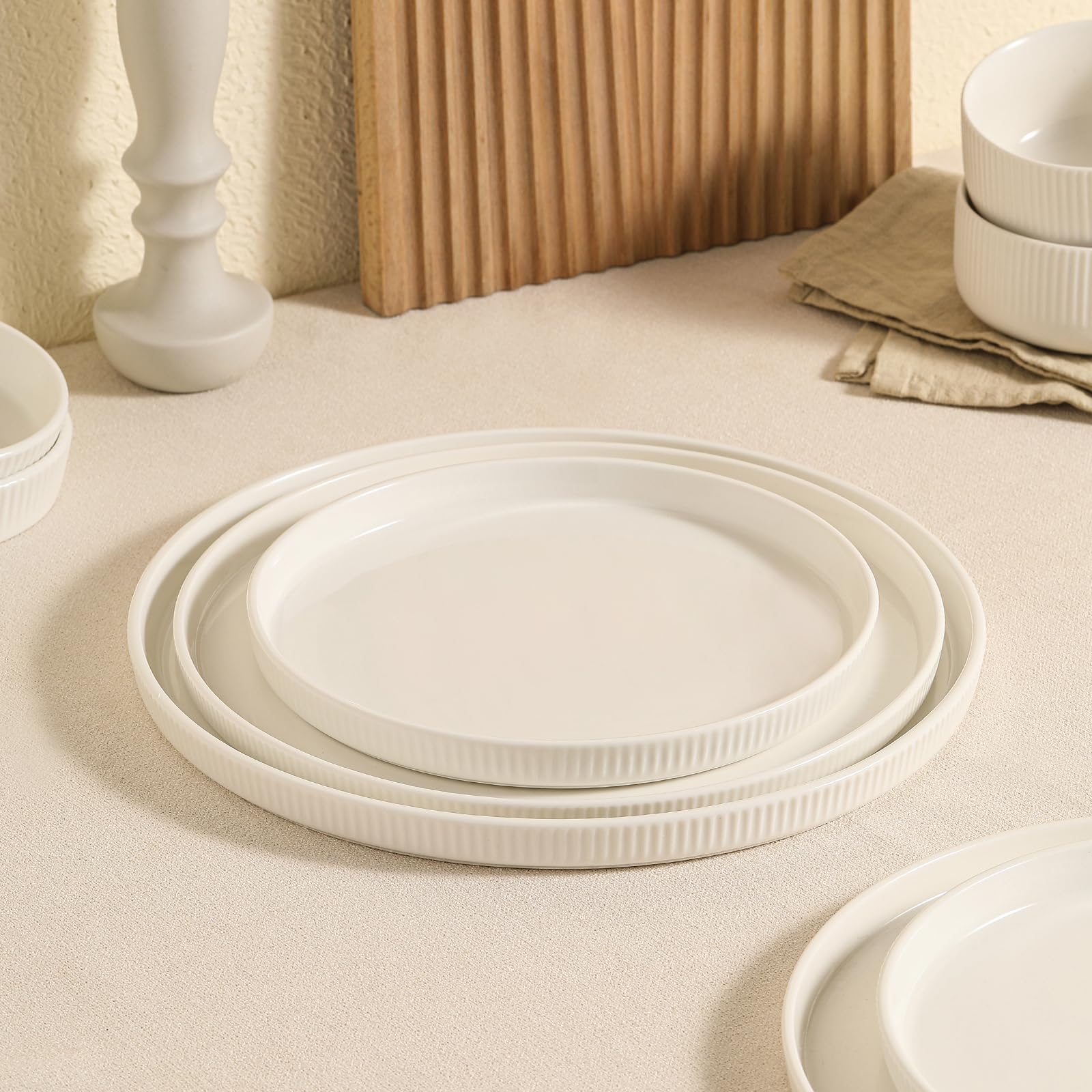 Plateaux Dizada emboîtés pour un rangement compact et sécurisé