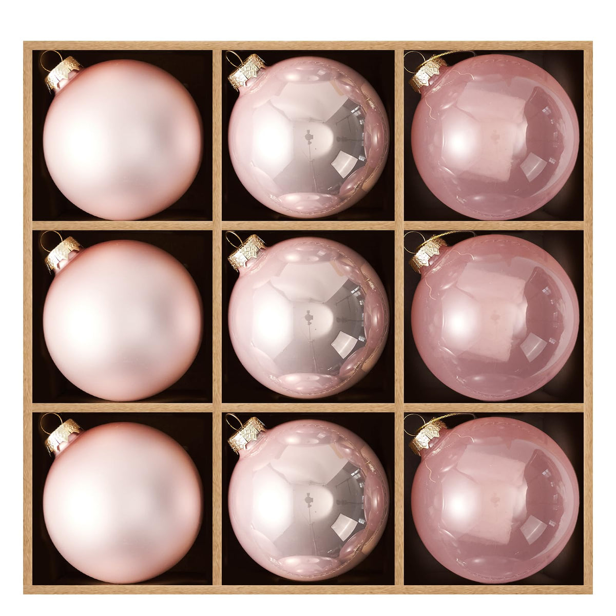 DN DECONATION boule face rose, rend le sapin élégant