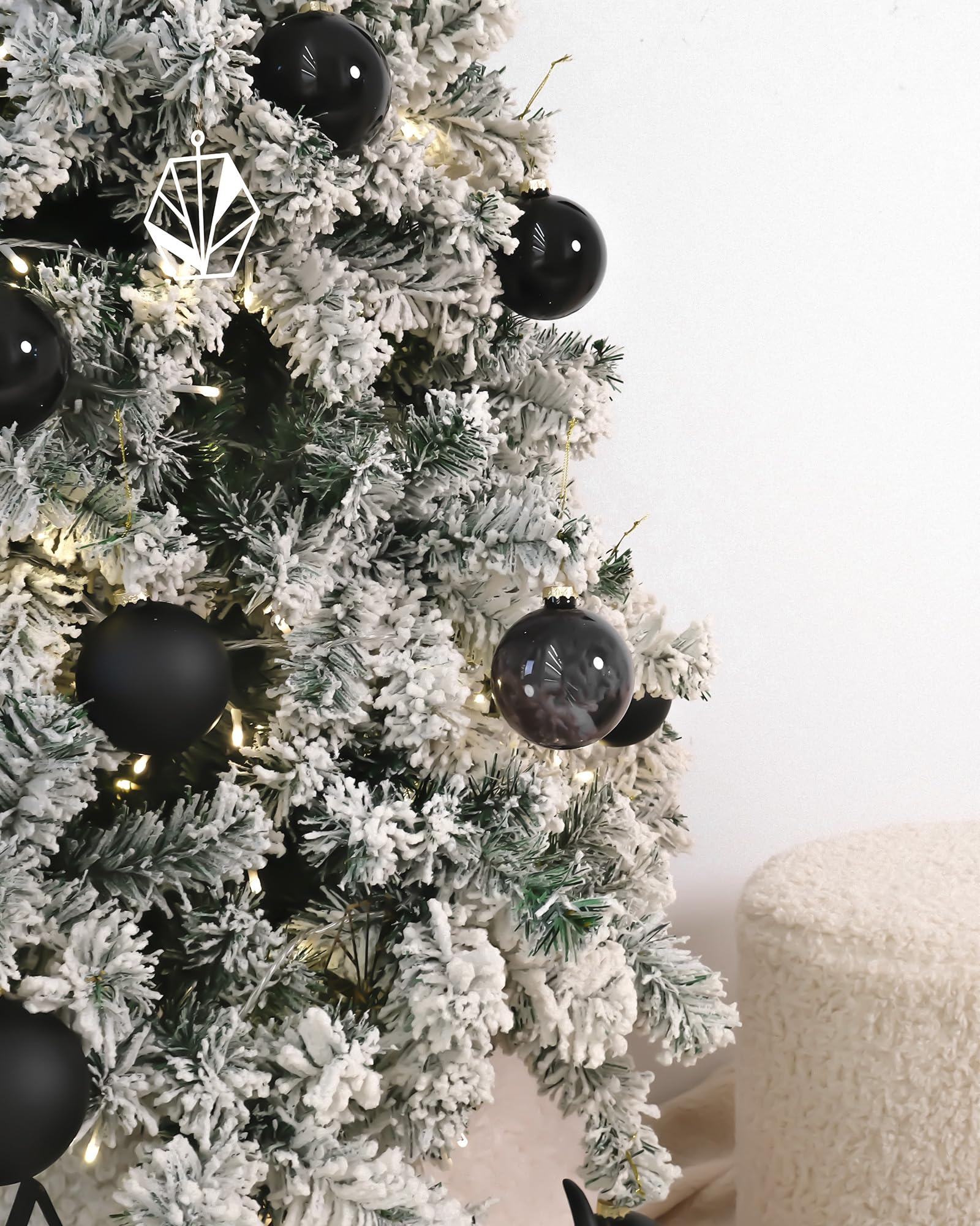 DN DECONATION décor de sapin ambiance sophistiquée et sombre