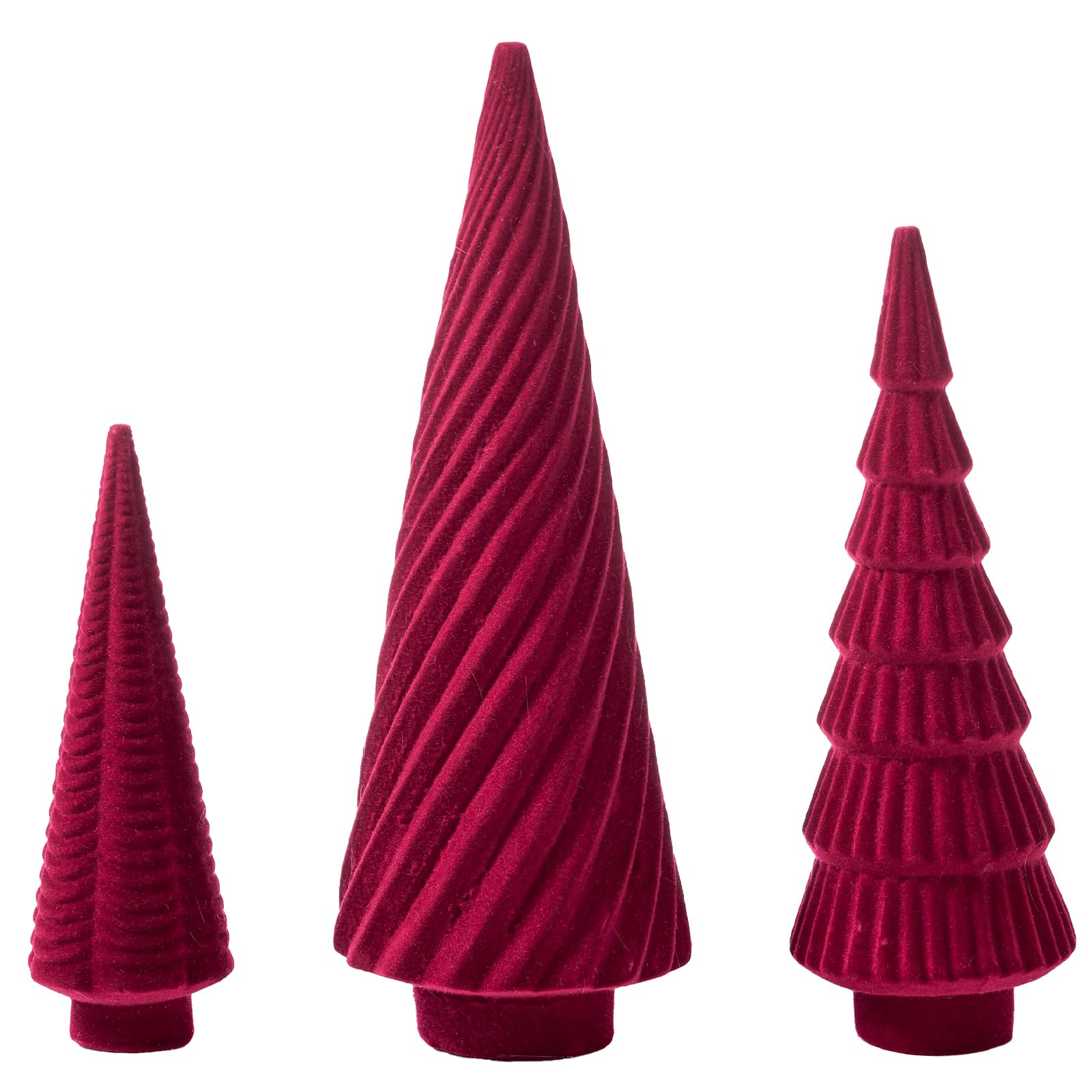 DN DECONATION sapins de table devant cheminée apportent ambiance chaleureuse
