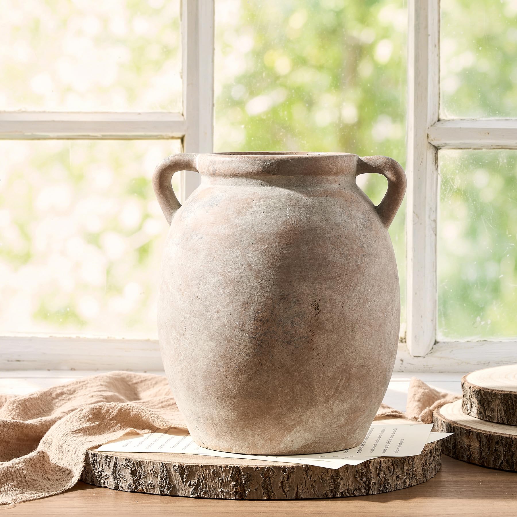 Dobbyby vase étiquette artisanale en gros plan, authenticité garantie