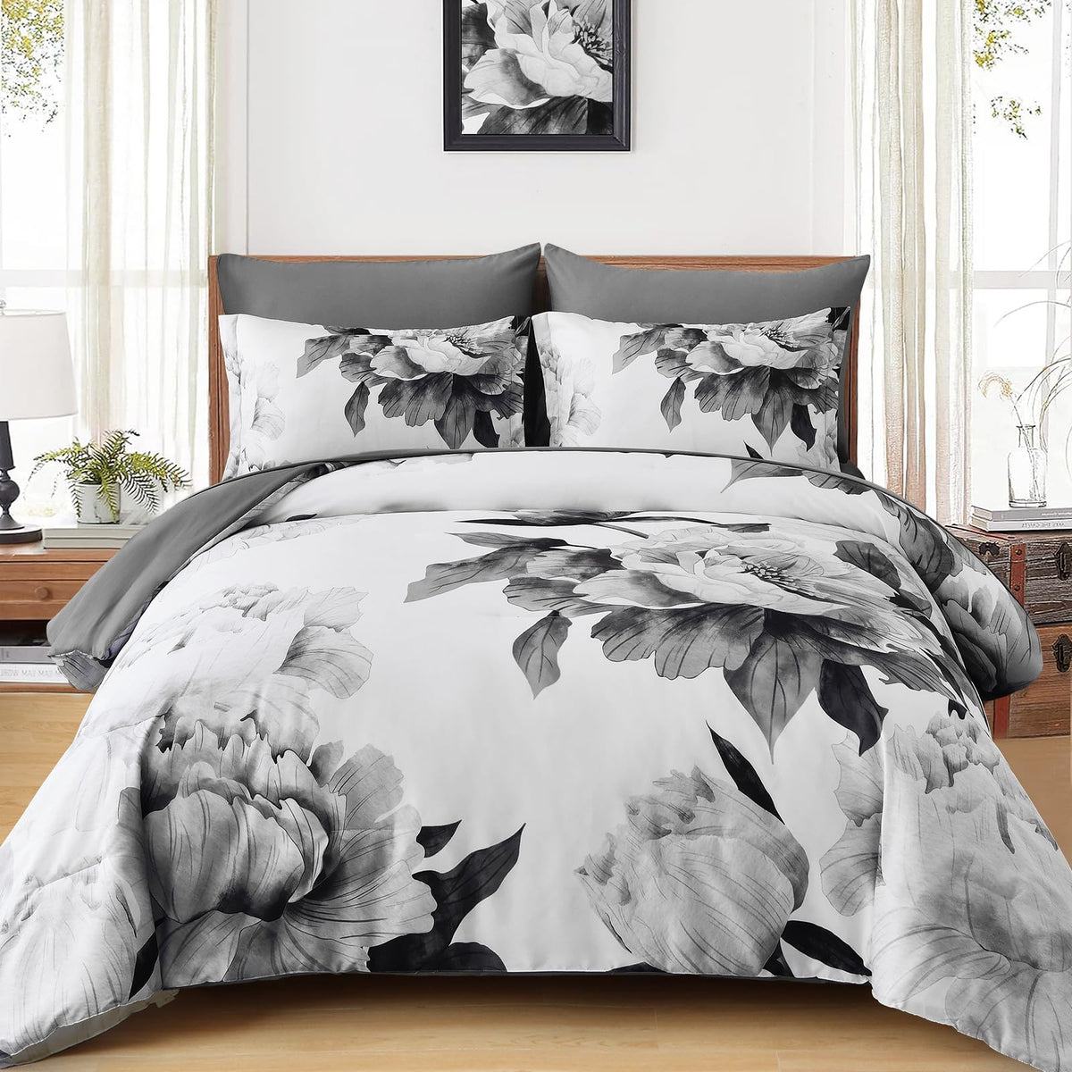 Dobuyly parure face entière montrant le motif floral et un style accueillant