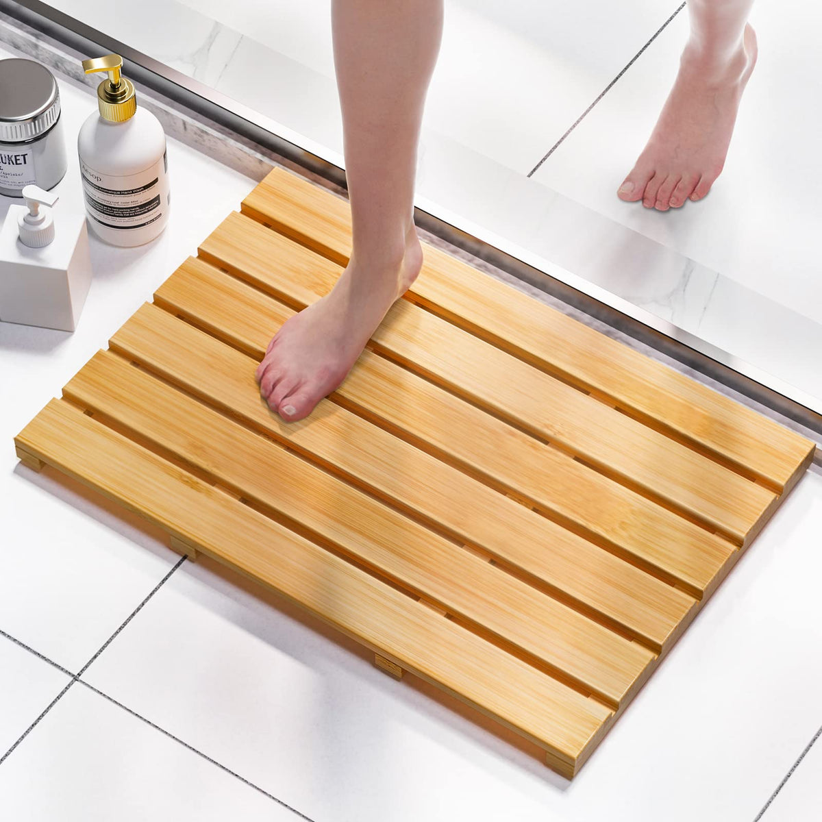 Domax vue avant du tapis en bambou, design chaleureux et sûr