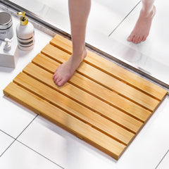 Domax vue avant du tapis en bambou, design chaleureux et sûr