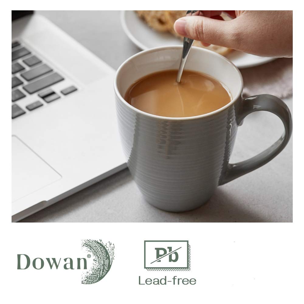 DOWAN tasse remplie de café illustrant usage quotidien chaleureux