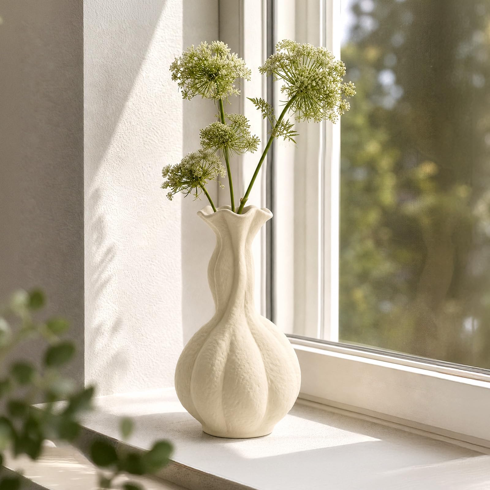 DOWAN vase avec pampas en situation décorative ajoutant chaleur au salon