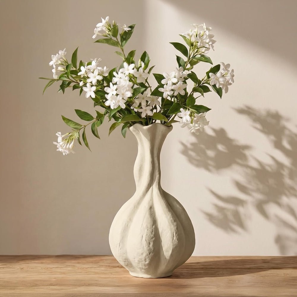 DOWAN vase face avant blanc chaud montrant silhouette élégante et polyvalence