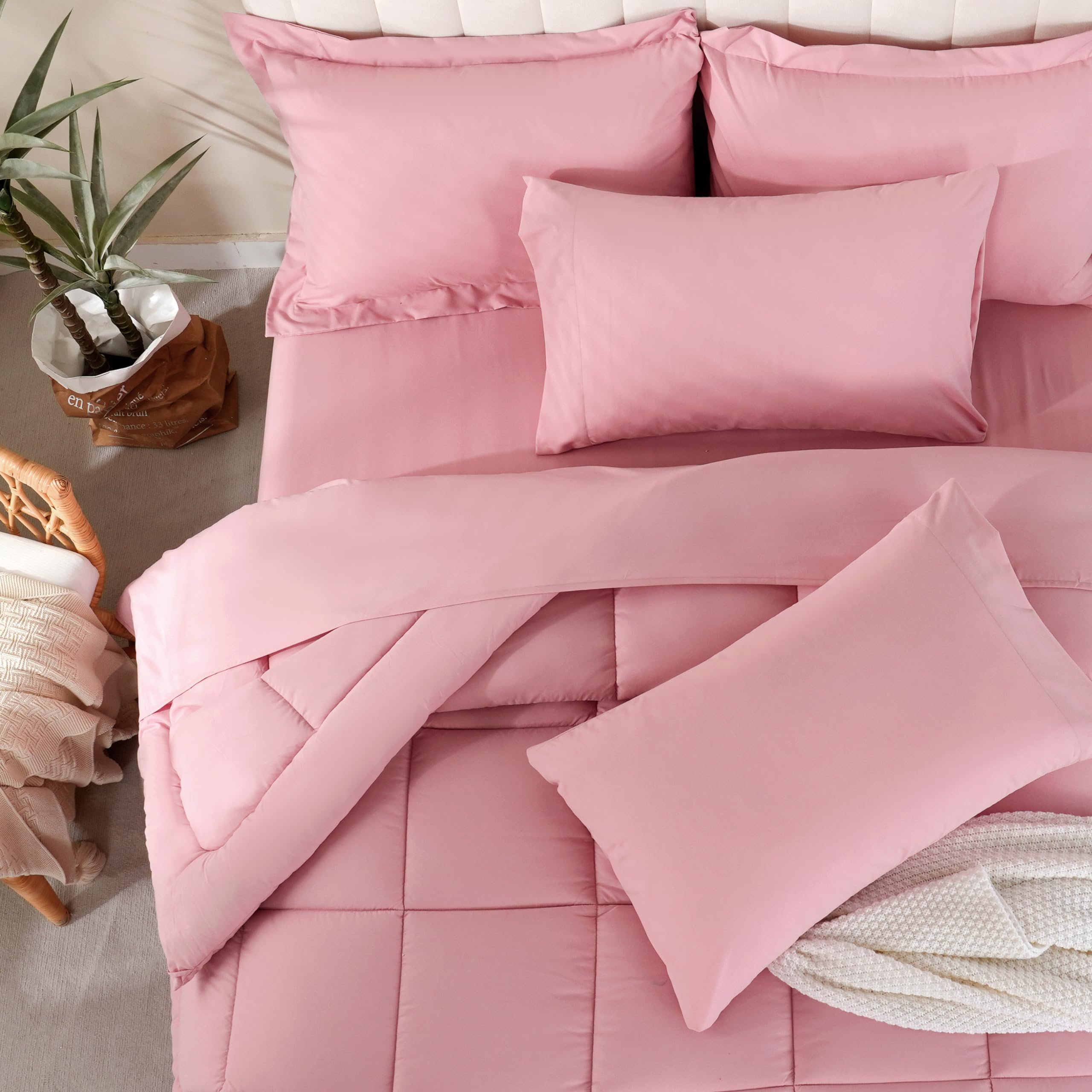 DOWNCOOL gros plan microfibre montrant la douceur et confort hypoallergénique