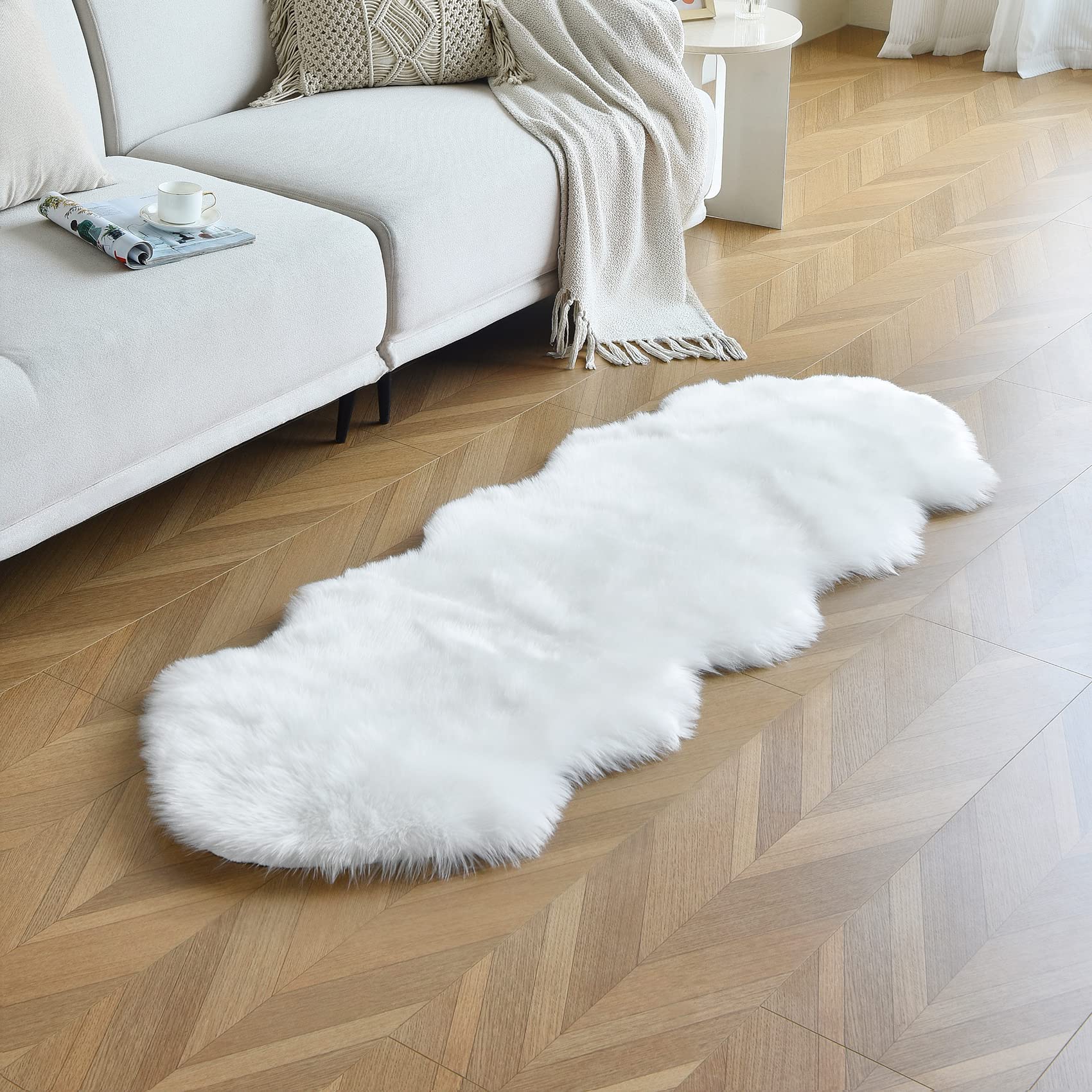 duduta comparaison d'échelle avec chaussure montrant taille 2x6 ft