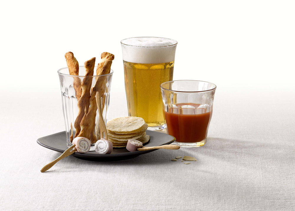 Duralex picardie table mise en scène verre en usage illustrant polyvalence et élégance