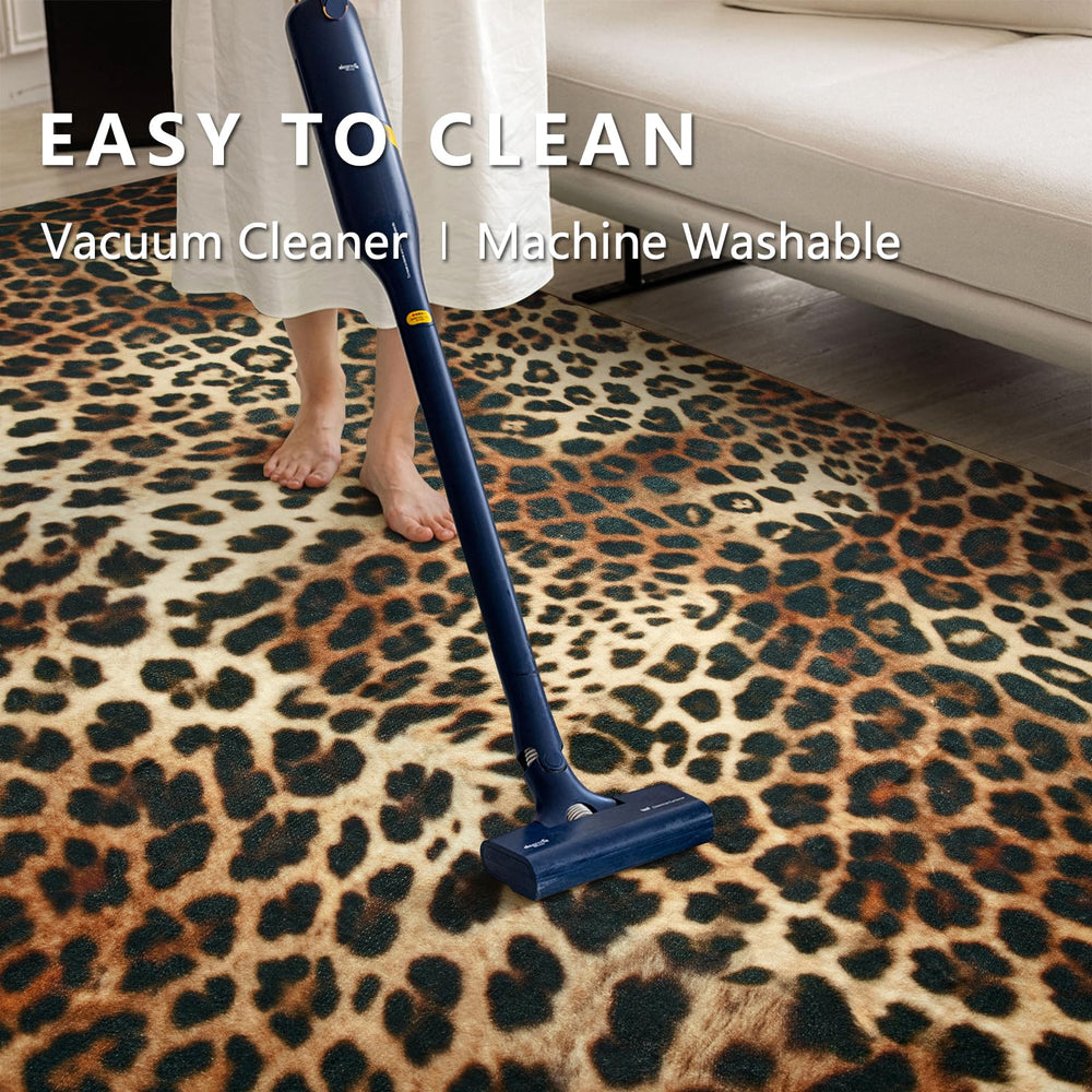 DweIke tapis placé près du mobilier illustrant ajustement sous canapé