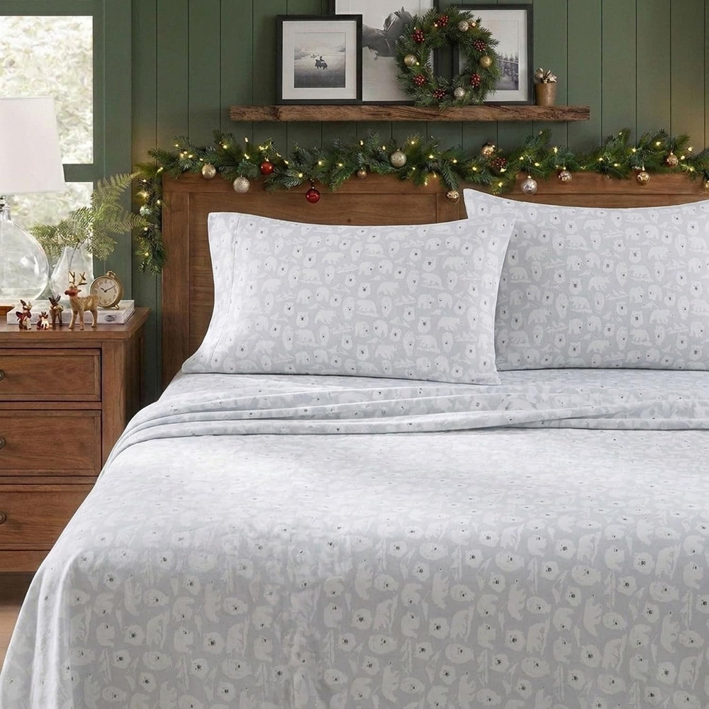 Eddie Bauer zoom sur texture flanelle douce illustrant chaleur
