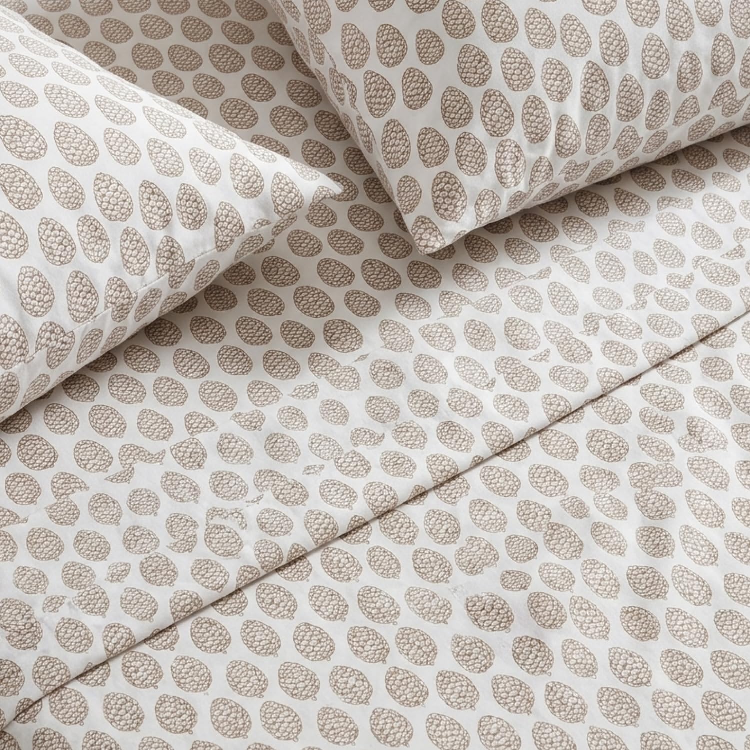 Eddie Bauer détail du drap-housse élastiqué, maintien sécurisé sur matelas King