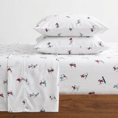 Eddie Bauer draps flanelle pliés montrant motif Ski Slope et confort chaleureux