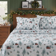Gros plan sur la texture flanelle Eddie Bauer pour toucher ultra doux