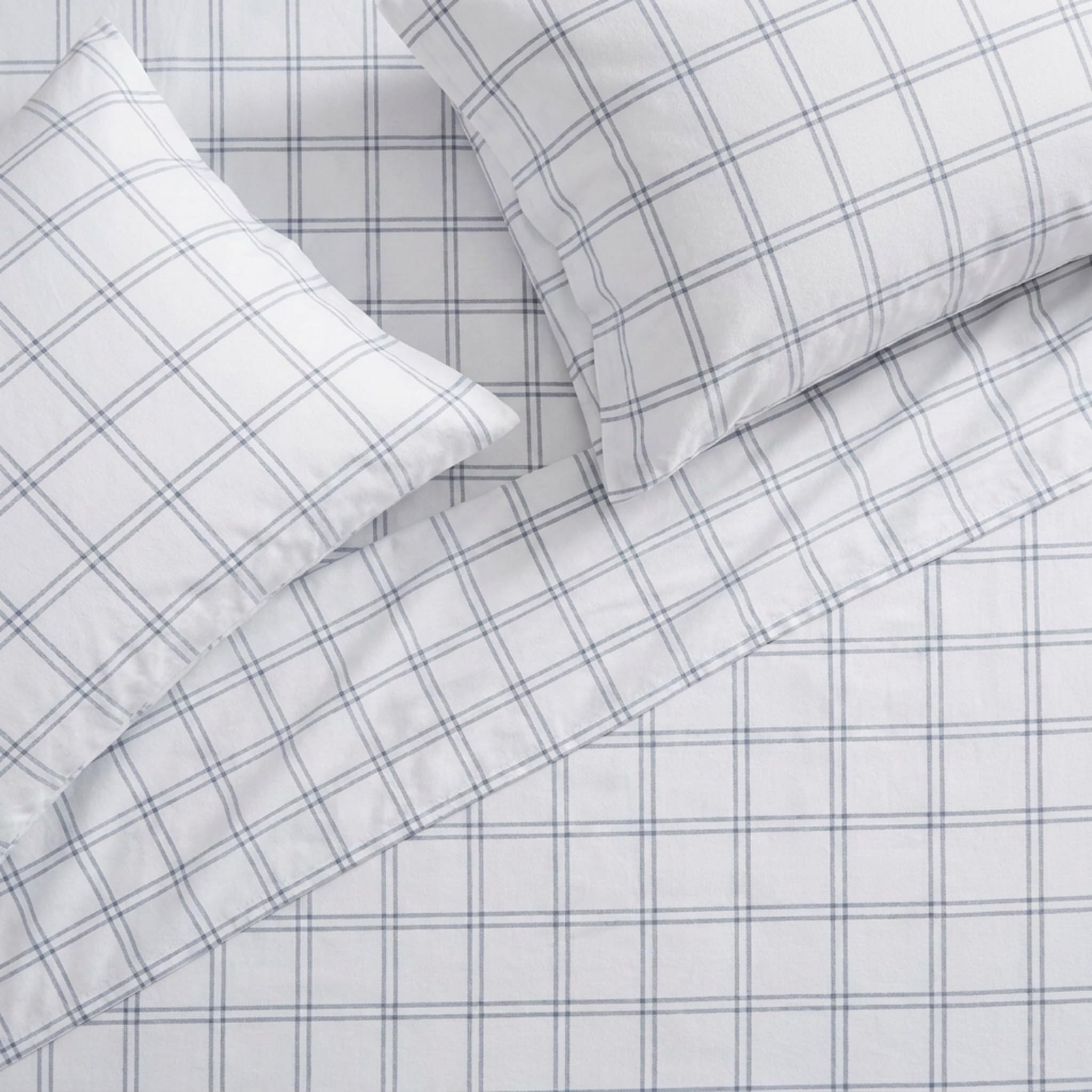 Eddie Bauer gros plan texture flanelle illustrant douceur chaleureuse