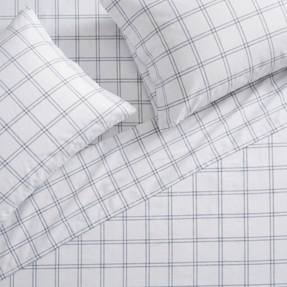 Eddie Bauer gros plan texture flanelle illustrant douceur chaleureuse