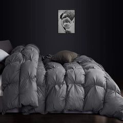 EGYPTIAN BEDDING vue avant de la couette king montrant son esthétique et confort