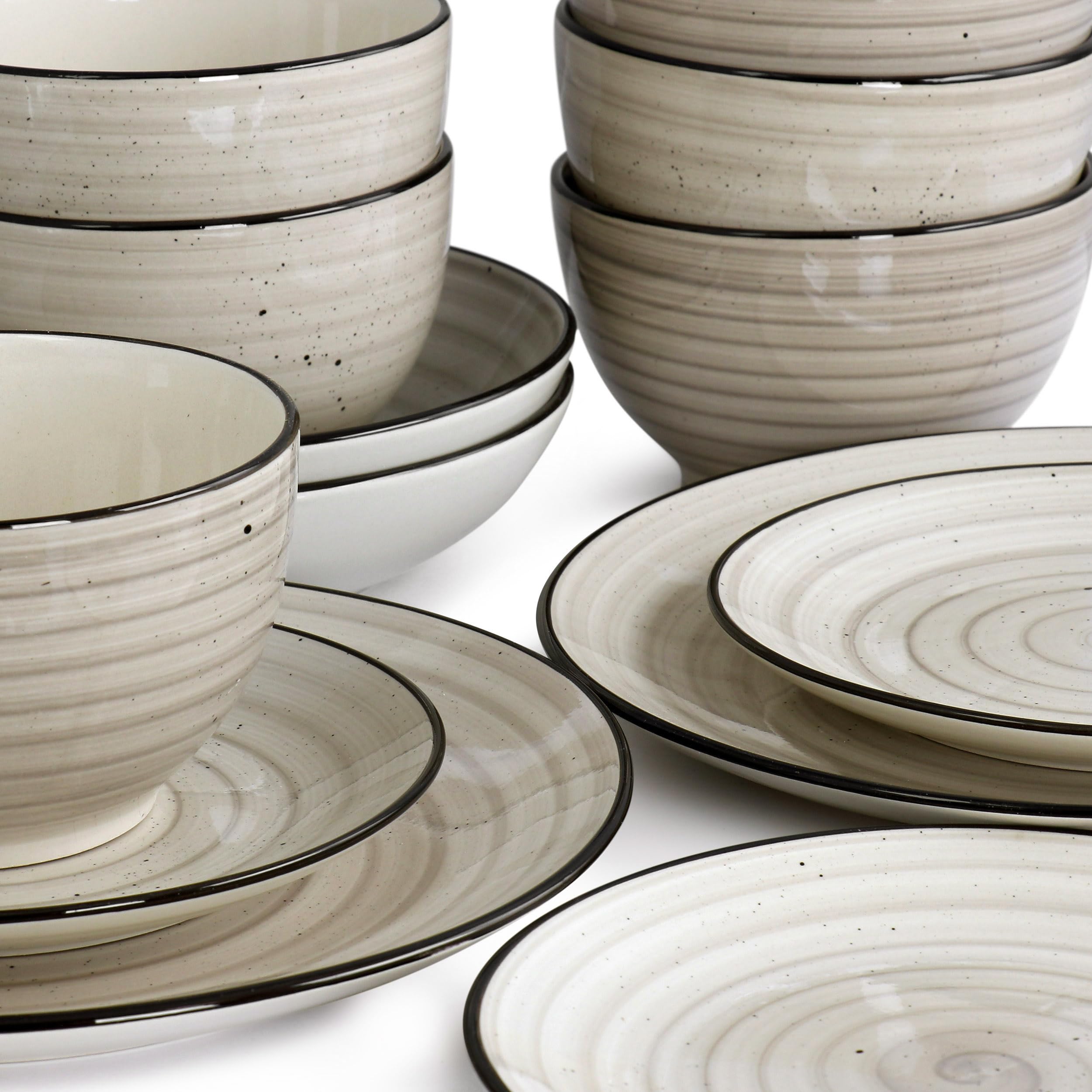 Elama Gia table mise en scène inspirante pour repas décontractés et chaleureux