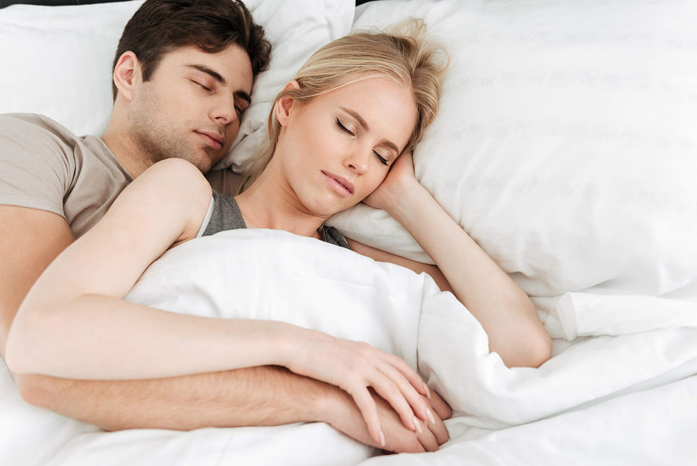 Elegant Comfort finition satinée sous lumière, rendu brillant et raffiné