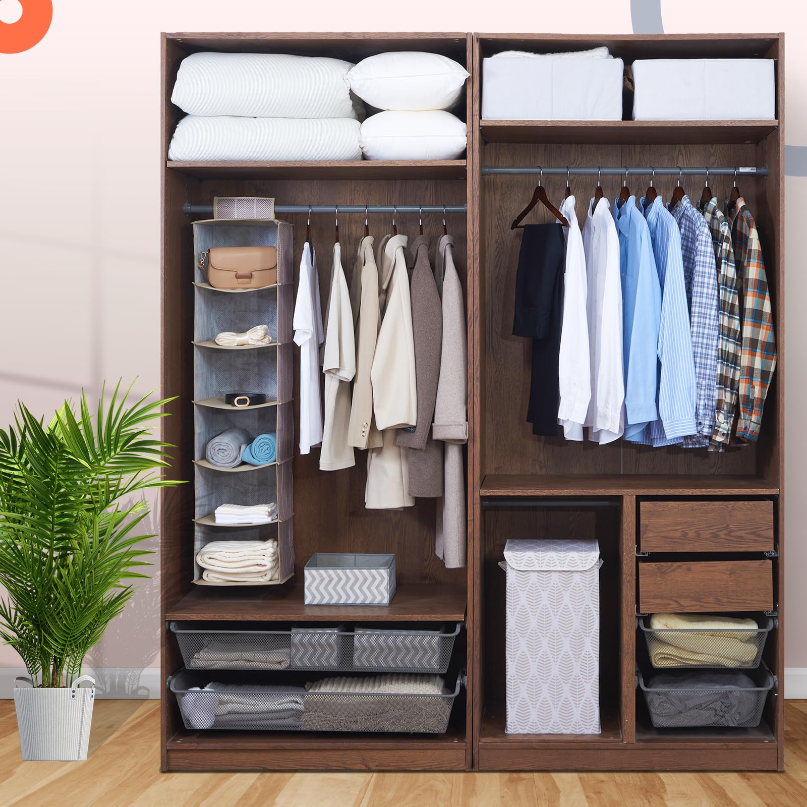 ELONG HOME cintres alignés dans un dressing offrant un aspect organisé