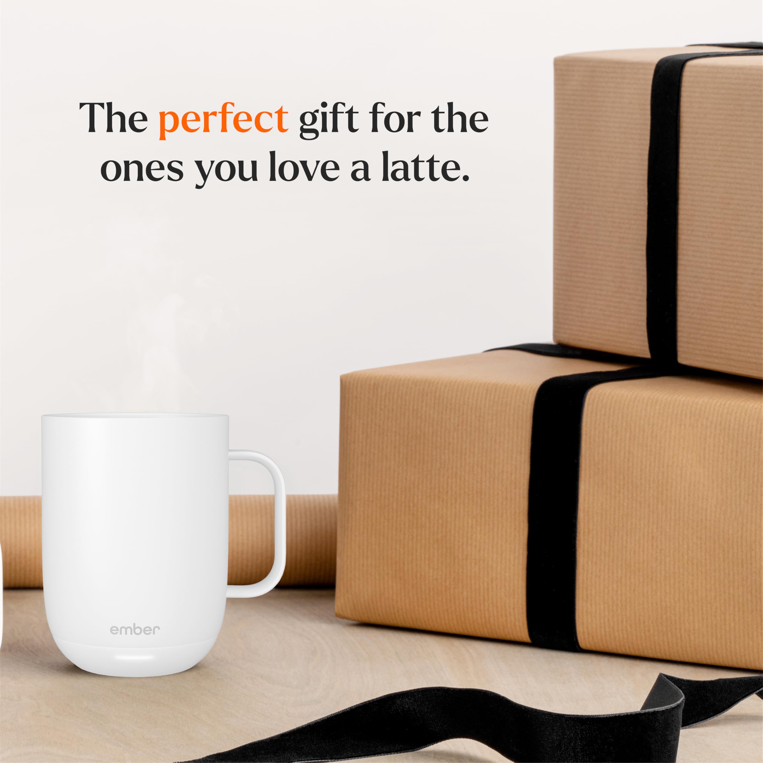 Ember boîte et contenu montrant tasse, socle de charge et manuel inclus