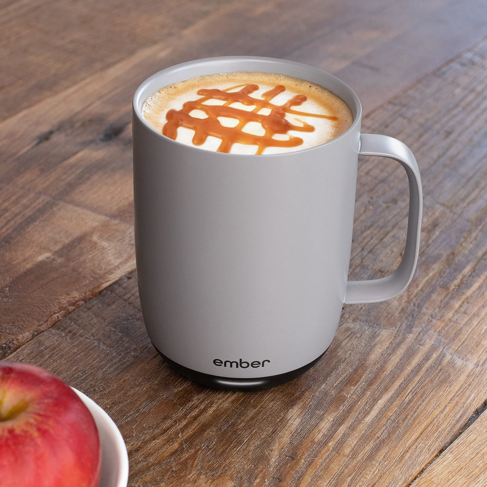 Ember tasse avec application smartphone montrant contrôle précis de température