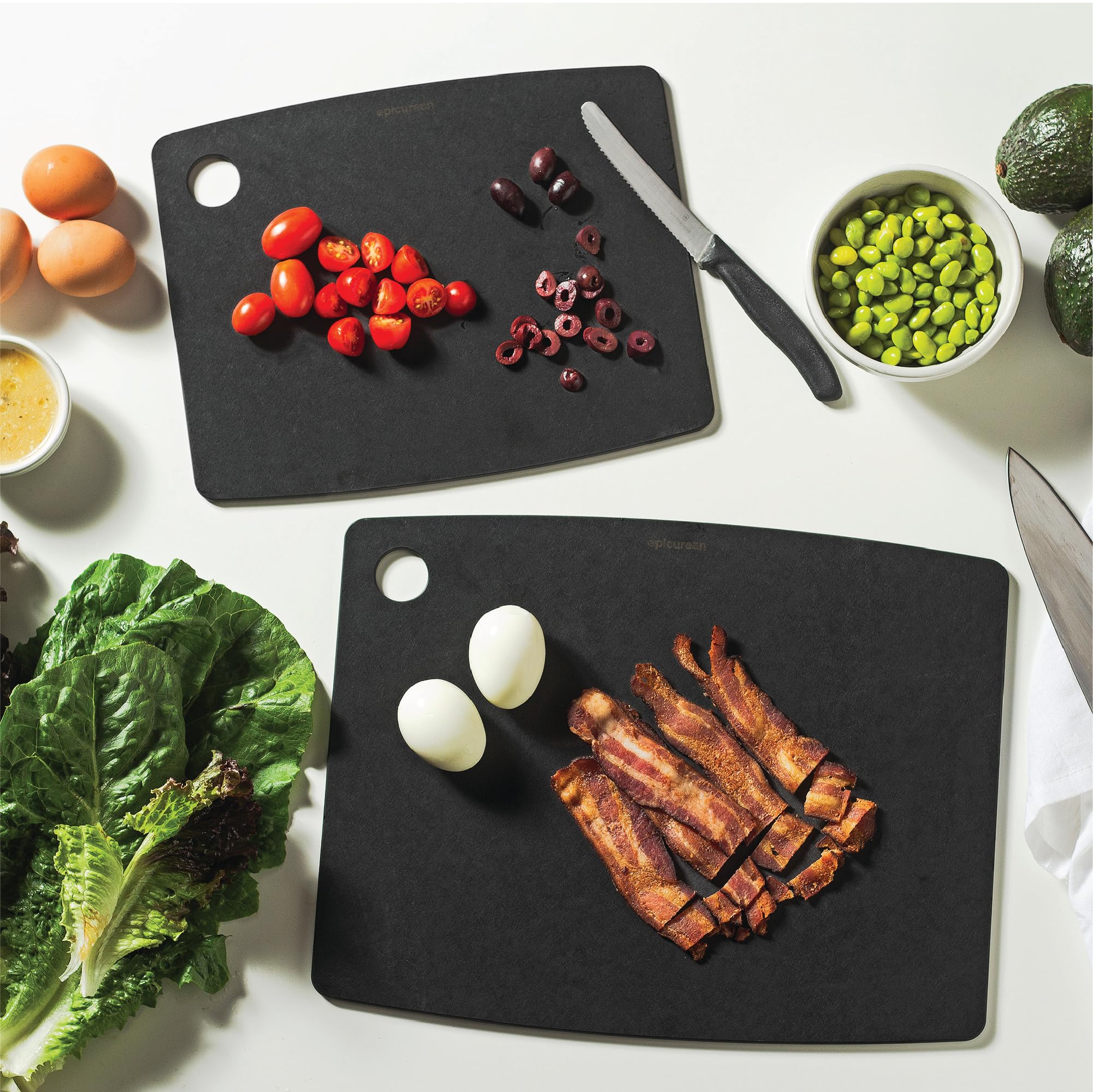 Epicurean planche comparaison taille avec assiette démontrant espace utile