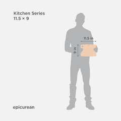 Epicurean planche en usage découpant légumes, facilitant la préparation quotidienne