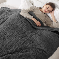 ESTINGO couverture face avant montrant le design et chaleur confortable