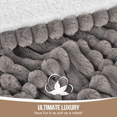 ESTINGO gros plan fausse fourrure 350GSM, toucher luxueux et douillet