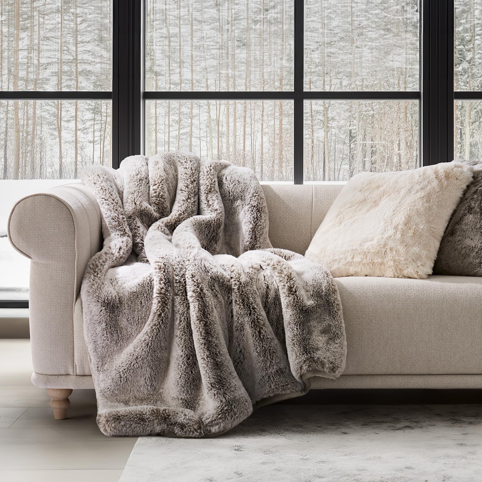 EverGrace plaid sur banc extérieur apportant chaleur lors de soirées