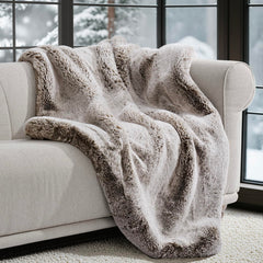 EverGrace plaid face avant champagne fawn apportant luxe et chaleur