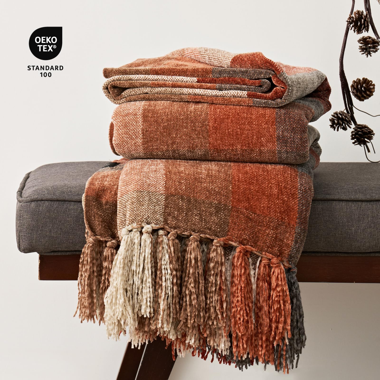 EverGrace plaid drapé sur canapé, confort immédiat pour salon