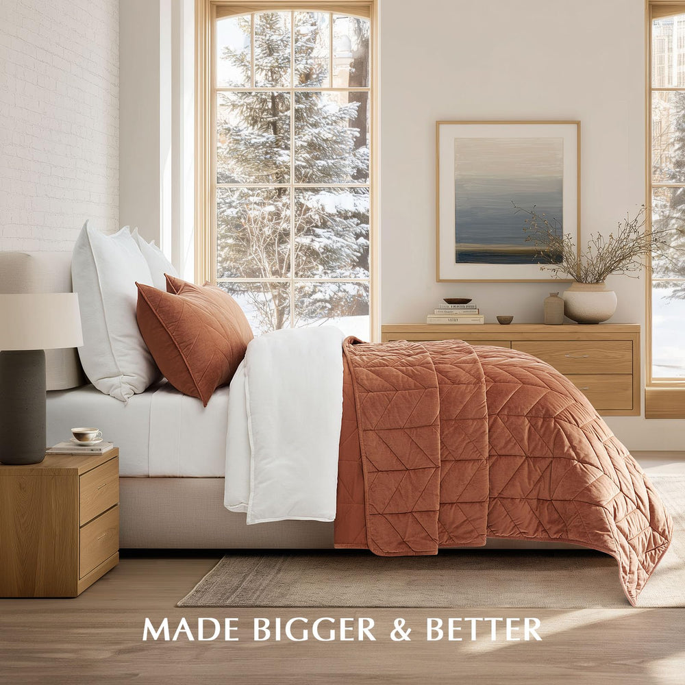 EverGrace couette drapée sur lit king pour tombé généreux