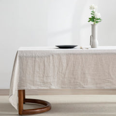 Everly nappe rectangulaire vue frontale montrant fini naturel et élégance